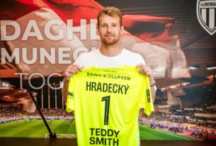 Bayer Leverkusen Kapten Lukas Hradecky Pindah ke AS Monaco temp
