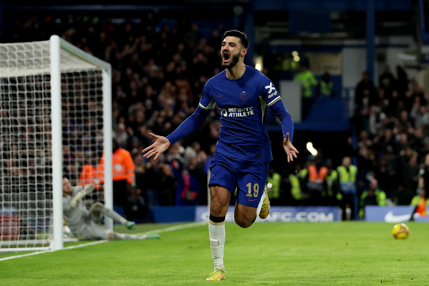 Detail Transfer Armando Broja Chelsea